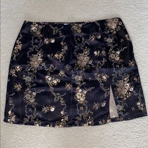 Floral print miniskirt